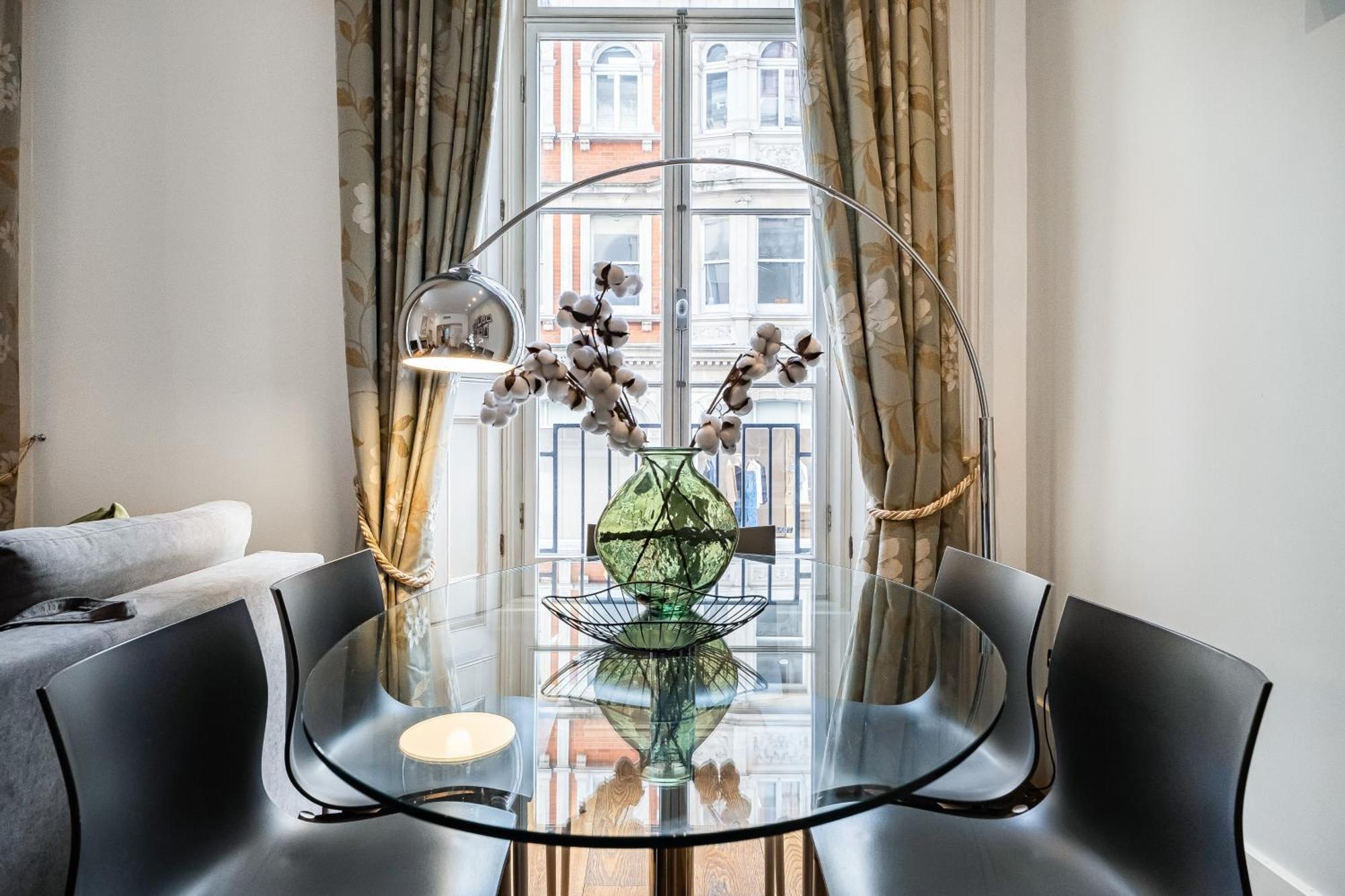 Welcome London Mayfair Exterior photo